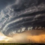 Fenomena Langka Misteri Tornado Antisiklon dan Perilisan Pola Tornado yang Tak Terduga